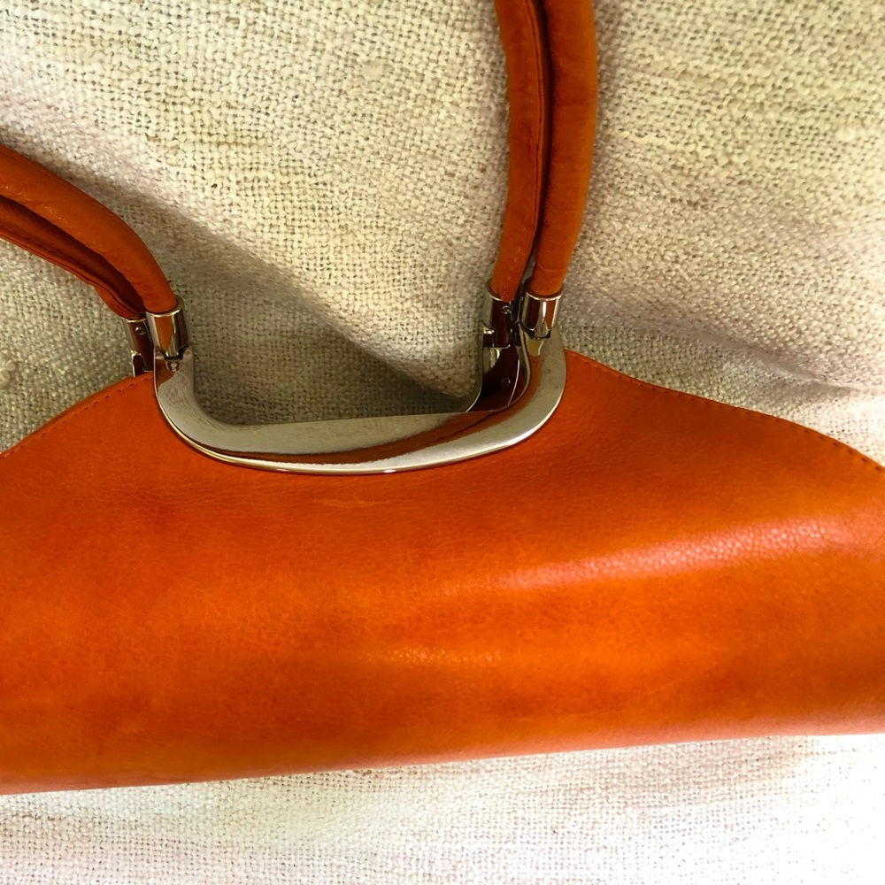 Leaf Bag Vera Pelle made in Italy leather purse bag in orange colour